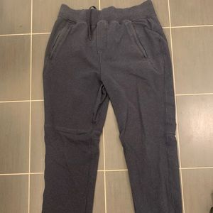 Lulu men’s sweatpants size large
